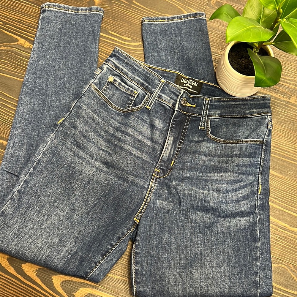 Denizen Levi’s High Rise Ankle Skinny